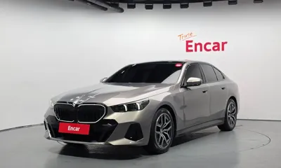 BMW 5-Series · 2026 год