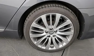 Genesis G80 2019, 140549 км, за 18301.95 USD