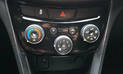 ChevroletGMDaewoo Trax 2017, 113789 км, за 3648.21 USD - фото 16