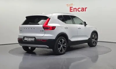 Volvo XC40 2021, 101561 км, за 17459.29 USD
