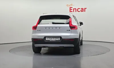 Volvo XC40 2021, 101561 км, за 17459.29 USD