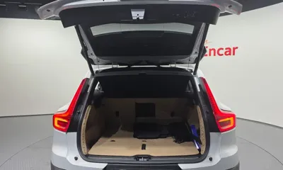 Volvo XC40 2021, 101561 км, за 17451.32 USD - фото 20