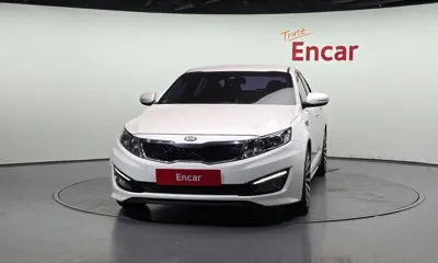 Kia K5 2011, 178193 км, за 2145.22 USD