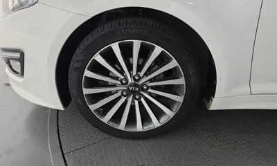 Kia K5 2011, 178193 км, за 2145.22 USD