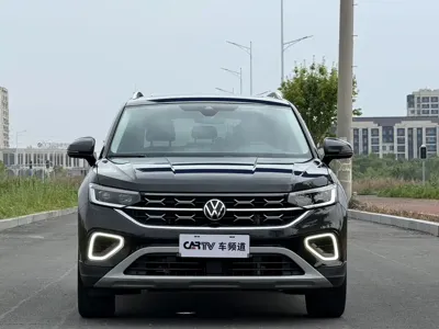 Volkswagen Tayron 2022, 27000 км, за 26456.23 USD