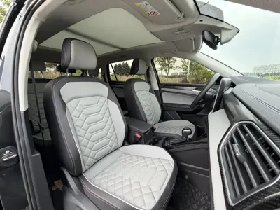 Volkswagen Tayron 2022, 27000 км, за 26456.23 USD - фото 9