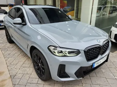 BMW X4 2025, 2200 км, за 24287.78 USD
