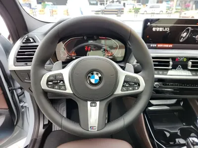 BMW X4 2025, 2200 км, за 24287.78 USD - фото 10
