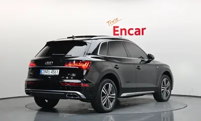 Audi Q5 2023, 49791 км, за 29968.14 USD