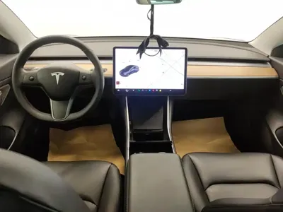 Tesla Model 3 2020, 66600 км, за 15171.23 USD - фото 12
