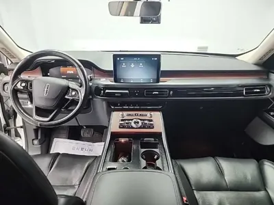 Lincoln Aviator 2021, 54400 км, за 31842.14 USD - фото 7