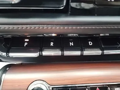 Lincoln Aviator 2021, 54400 км, за 31842.14 USD - фото 8
