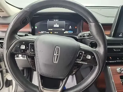 Lincoln Aviator 2021, 54400 км, за 31842.14 USD - фото 9