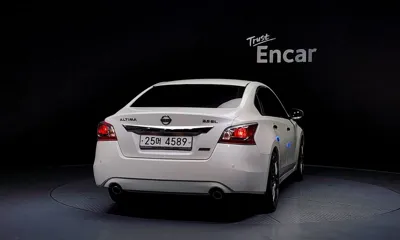 Nissan Altima 2013, 91552 км, за 2114.3 USD