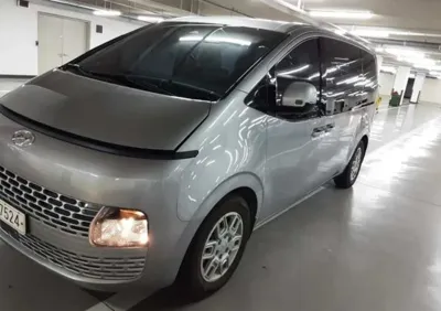 Hyundai Staria 2022, 98103 км, за 3978.42 USD