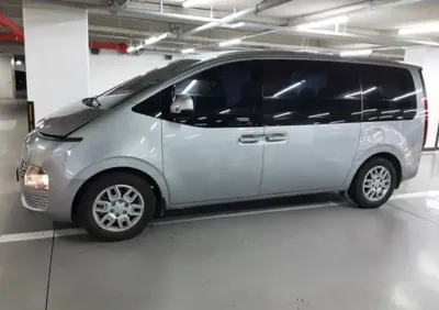Hyundai Staria 2022, 98103 км, за 3978.42 USD