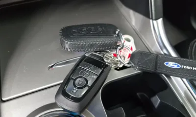 Ford Explorer 2020, 73885 км, за 16272.7 USD - фото 15