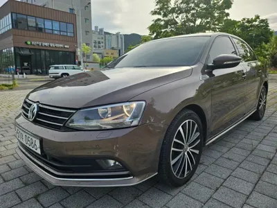 Volkswagen Jetta 2015, 109328 км, за 3057.51 USD