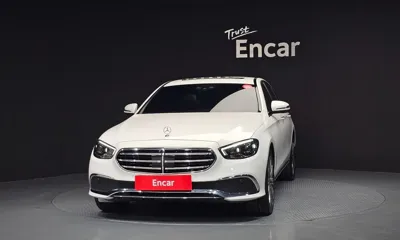 Mercedes-Benz E-Class 2023, 79630 км, за 27668.15 USD