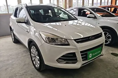 Ford Kuga 2015, 154600 км, за 5207 USD