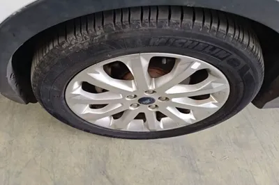Ford Kuga 2015, 154600 км, за 5207 USD - фото 10