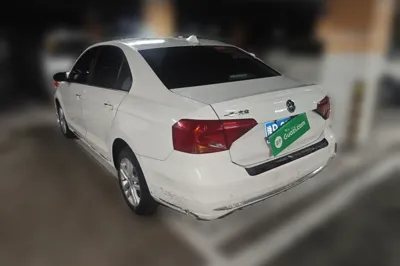 Volkswagen Jetta 2017, 81100 км, за 4078 USD