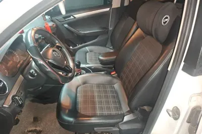 Volkswagen Jetta 2017, 81100 км, за 4078 USD - фото 15