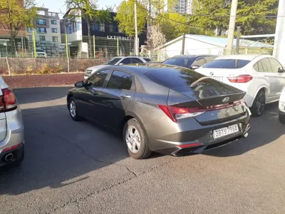 Hyundai Avante 2022, 33962 км, за 10174.61 USD