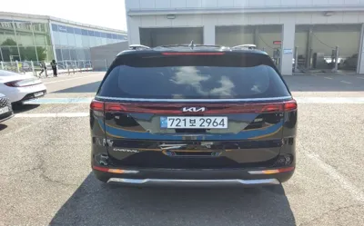 Kia Canival 2023, 59744 км, за 16404.1 USD