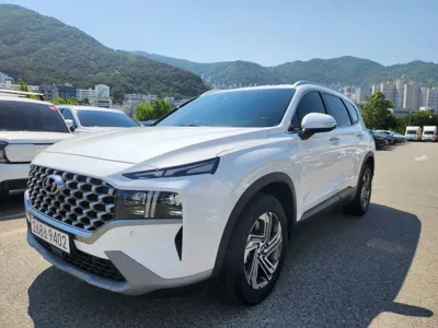 Hyundai Santafe 2022, 70000 км, за 15953.63 USD