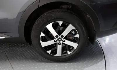 Kia Sorento 2022, 102409 км, за 14886.56 USD