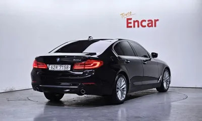 BMW 5-Series 2018, 145009 км, за 12552.89 USD