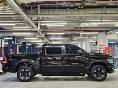 Dodge Ram Pick Up 2019, 89500 км, за 36886.08 USD - фото 20