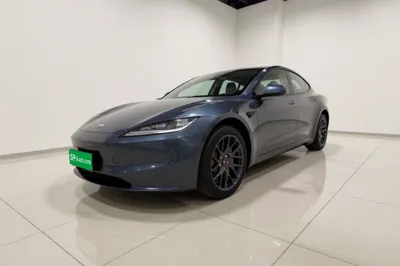 Tesla Model 3 · 2023 год