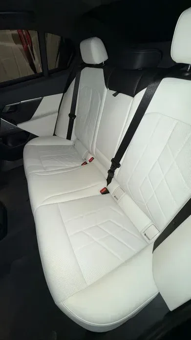 BMW 5-Series 2024, 30000 км, за 34136.83 USD - фото 8