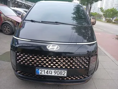 Hyundai Staria · 2025 год