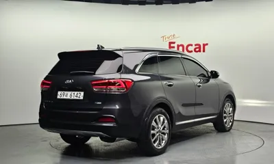 Kia Sorento 2017, 122165 км, за 9715.11 USD