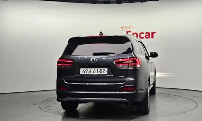 Kia Sorento 2017, 122165 км, за 9715.11 USD