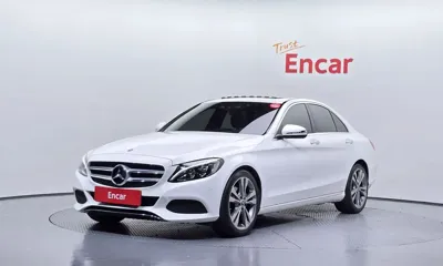 Mercedes-Benz C-Class · 2018 год