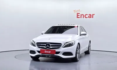 Mercedes-Benz C-Class 2018, 48037 км, за 14657.99 USD