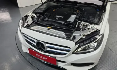 Mercedes-Benz C-Class 2018, 48037 км, за 14657.99 USD - фото 6