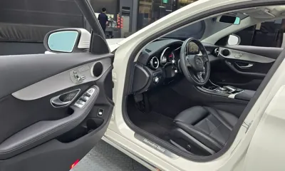 Mercedes-Benz C-Class 2018, 48037 км, за 14657.99 USD - фото 10