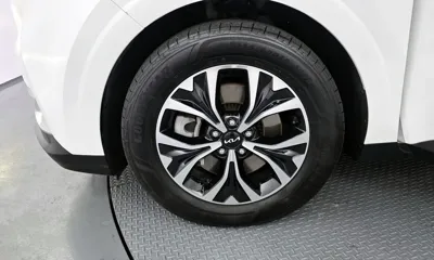 Kia Canival 2023, 74404 км, за 16195.15 USD