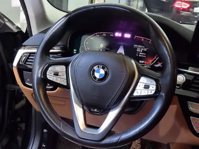 BMW 5-Series 2021, 125932 км, за 17517.2 USD - фото 8