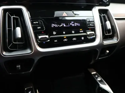 Kia Sorento 2022, 98971 км, за 11085.1 USD - фото 17