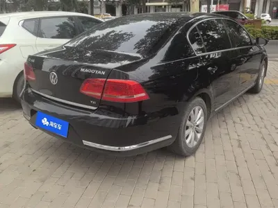 Volkswagen Magotan 2014, 119500 км, за 4656.02 USD