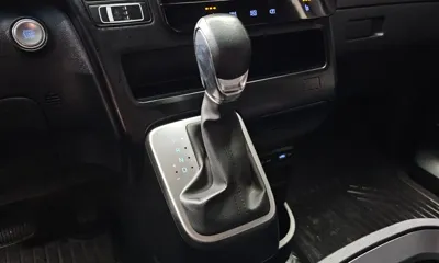 Hyundai Staria 2022, 99355 км, за 13986.48 USD - фото 9