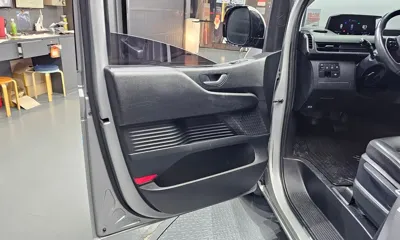 Hyundai Staria 2022, 99355 км, за 13986.48 USD - фото 24