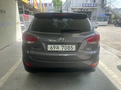 Hyundai Tucson 2012, 68244 км, за 3965.41 USD