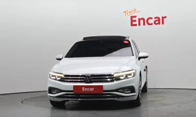 Volkswagen Passat 2022, 67460 км, за 17395.3 USD
